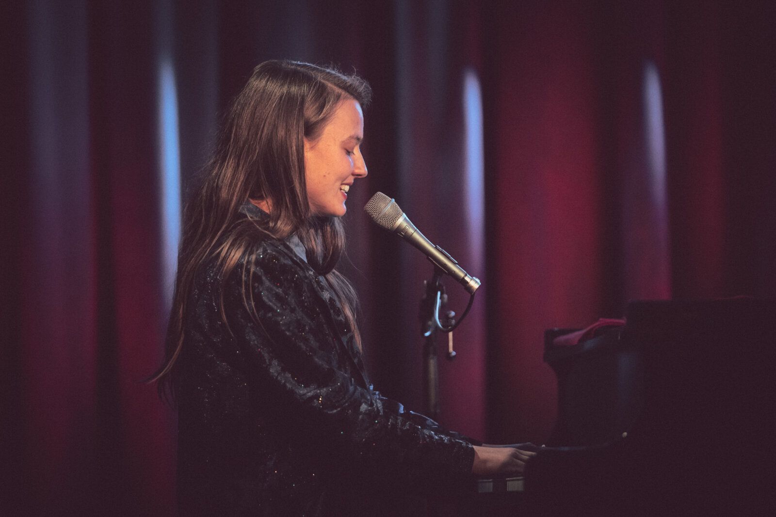 Luise Letsch vom Duo BlauViolett