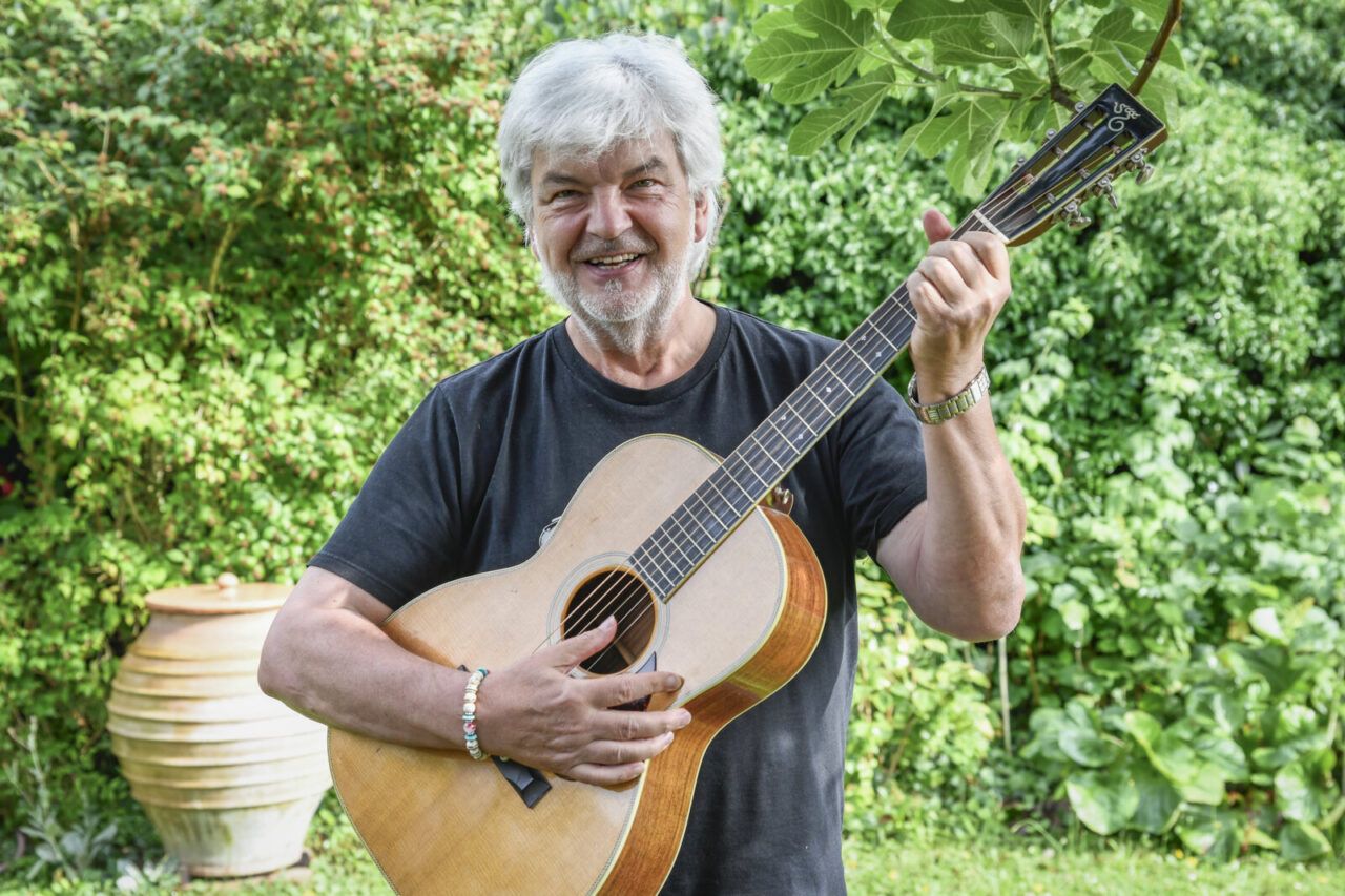 Gitarrist mit Faible fürs Exotische