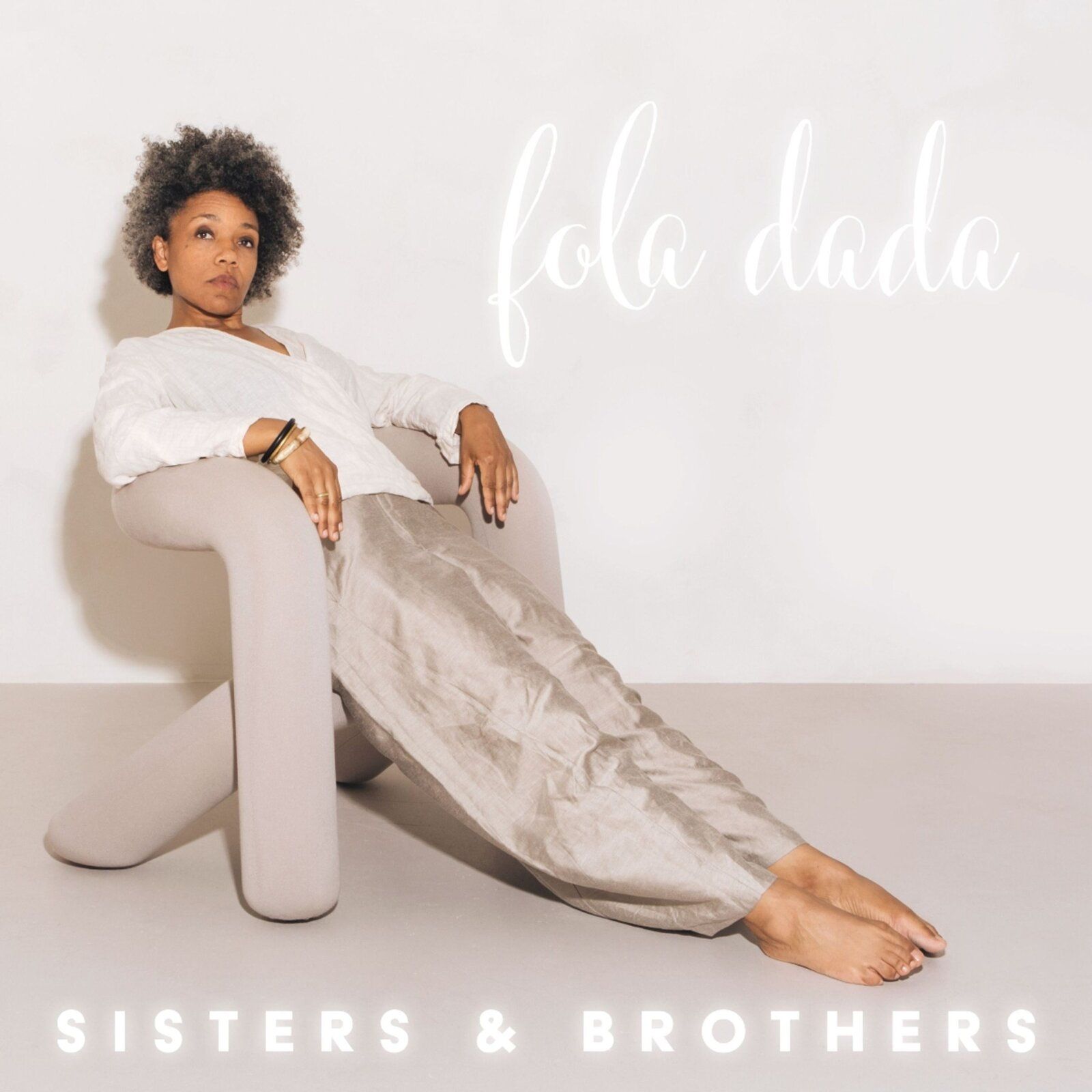 Cover_Dada, Fola